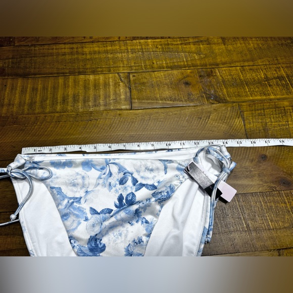 Victoria’s Secret Floral String Bikini Bottom - Picture 6 of 8